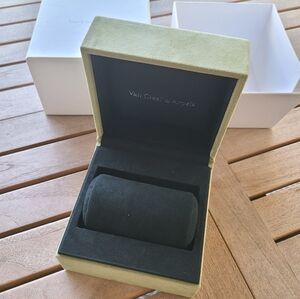 Van Cleef & Arpels Watch Bracelet Cuff Box